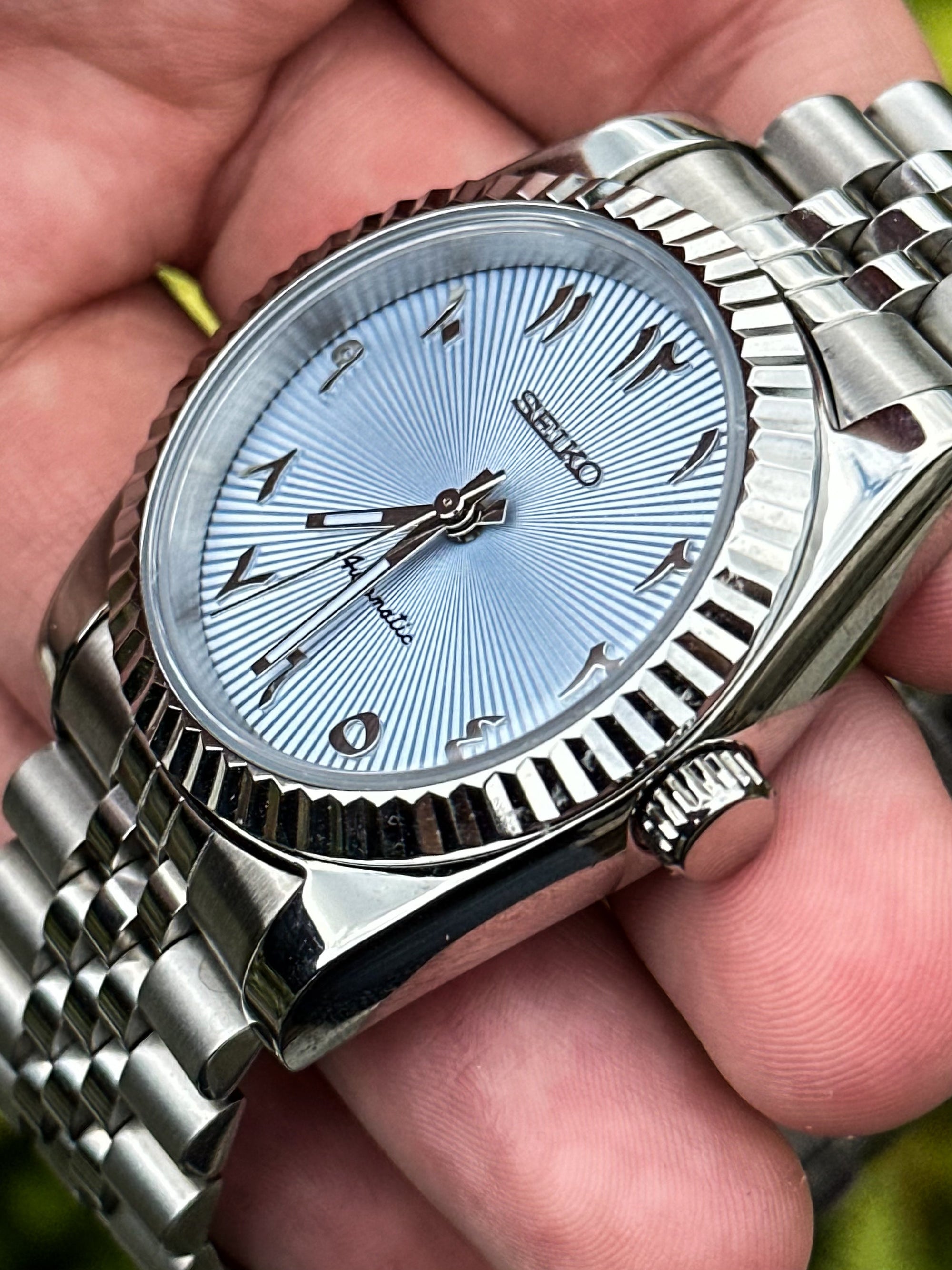Siekojust | Sky Blue Arabic