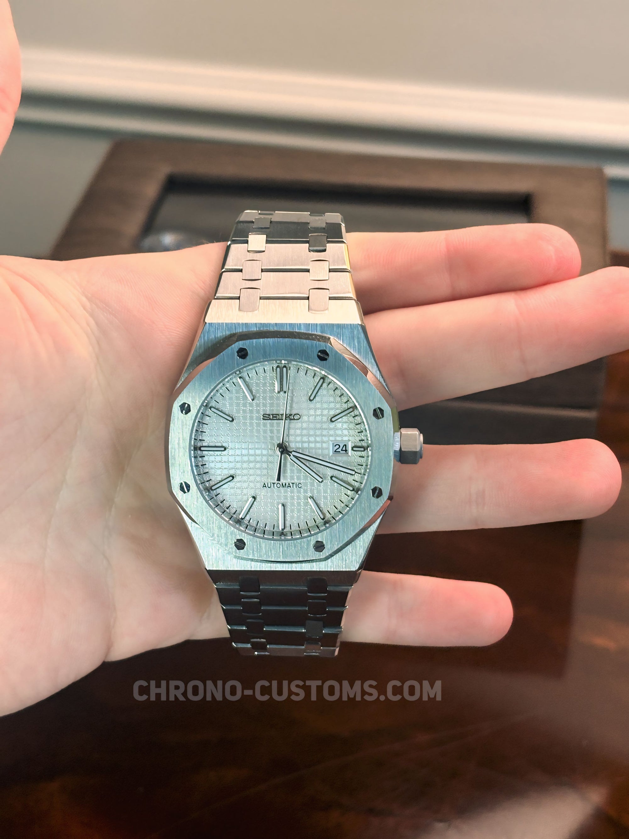 Royal Seikoak | White
