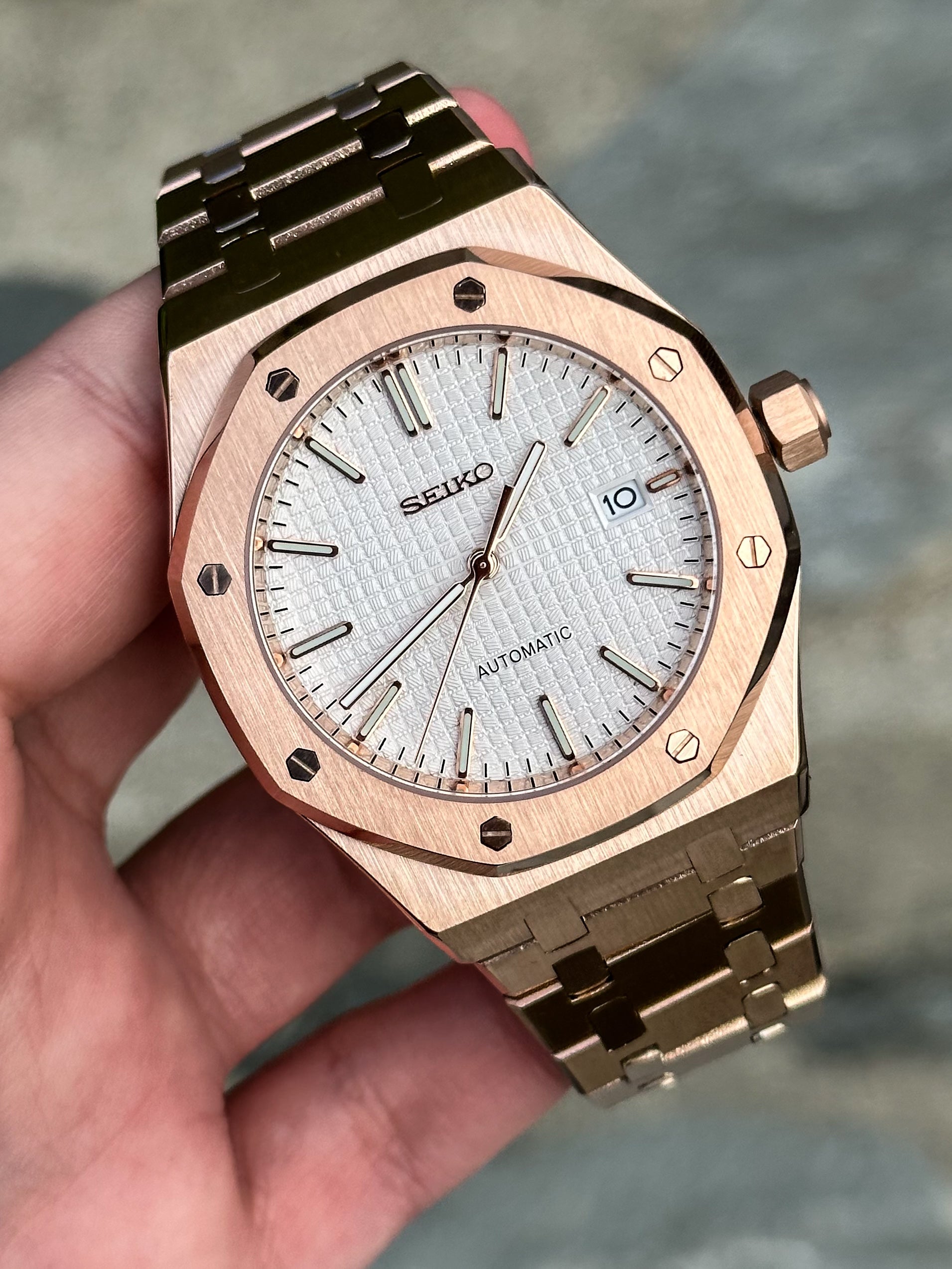 Royal Seikoak | White