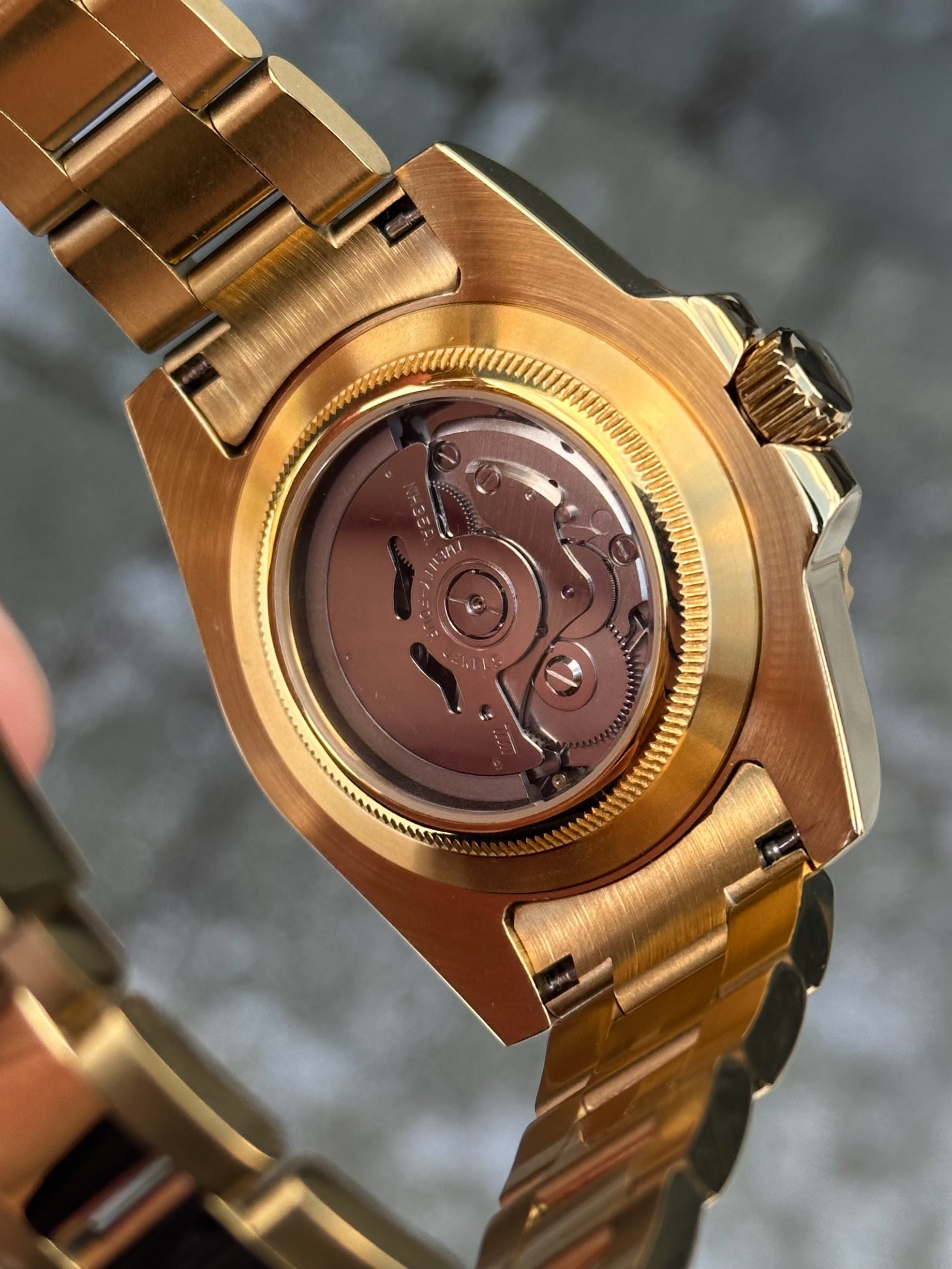 GMTEIKO | Gold