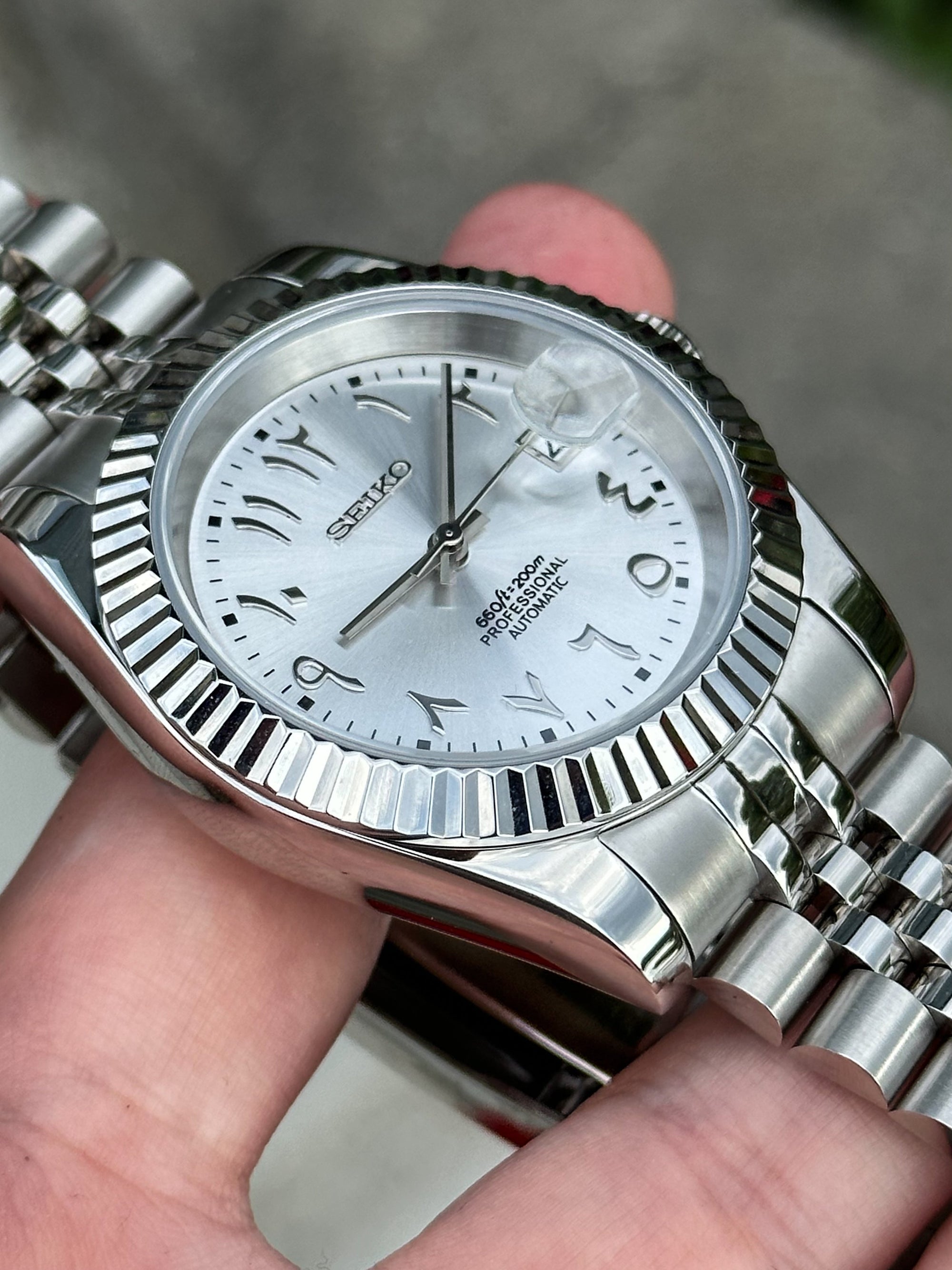Siekojust | Silver Arabic