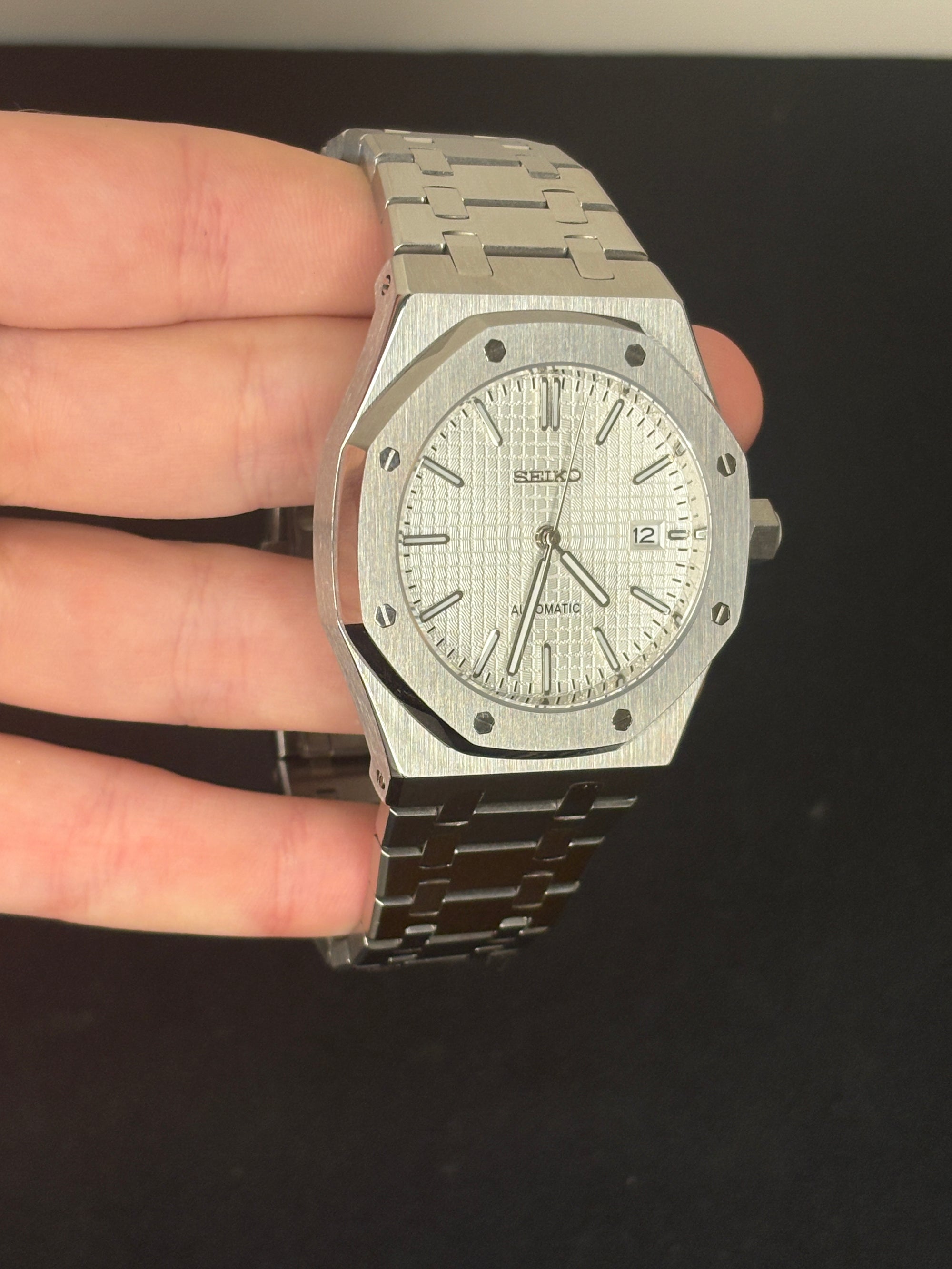 Royal Seikoak | White