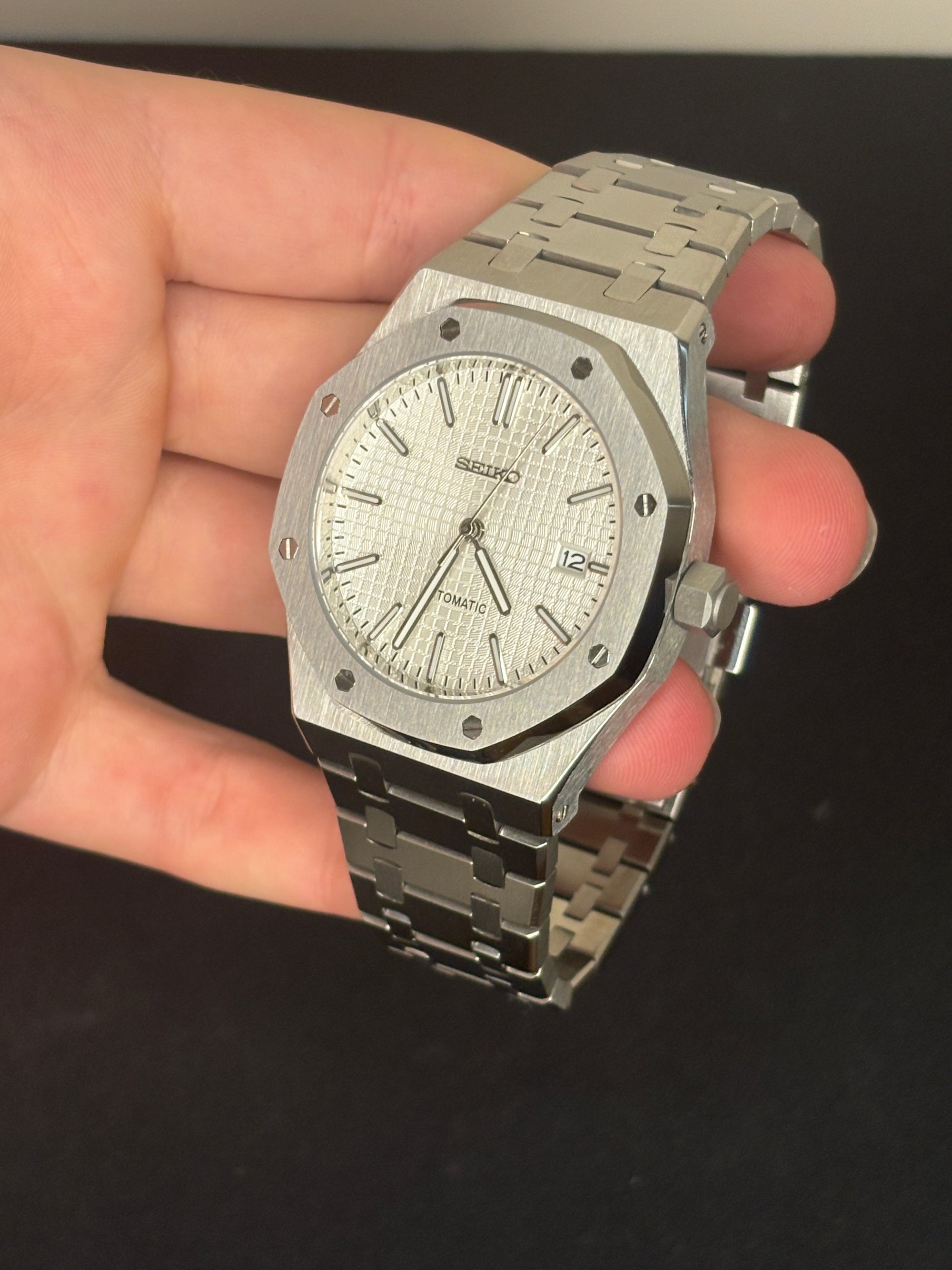 Royal Seikoak | White
