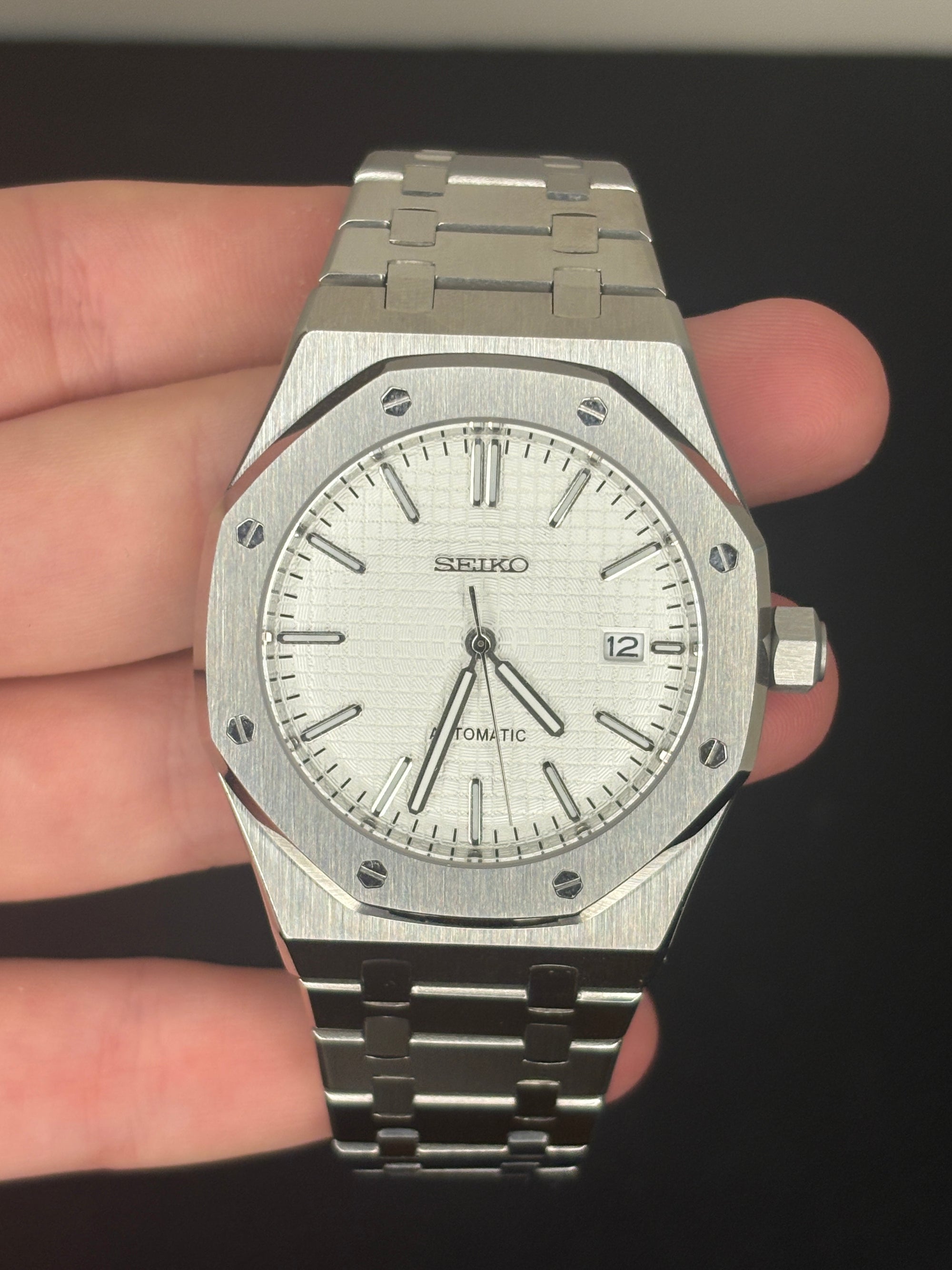 Royal Seikoak | White