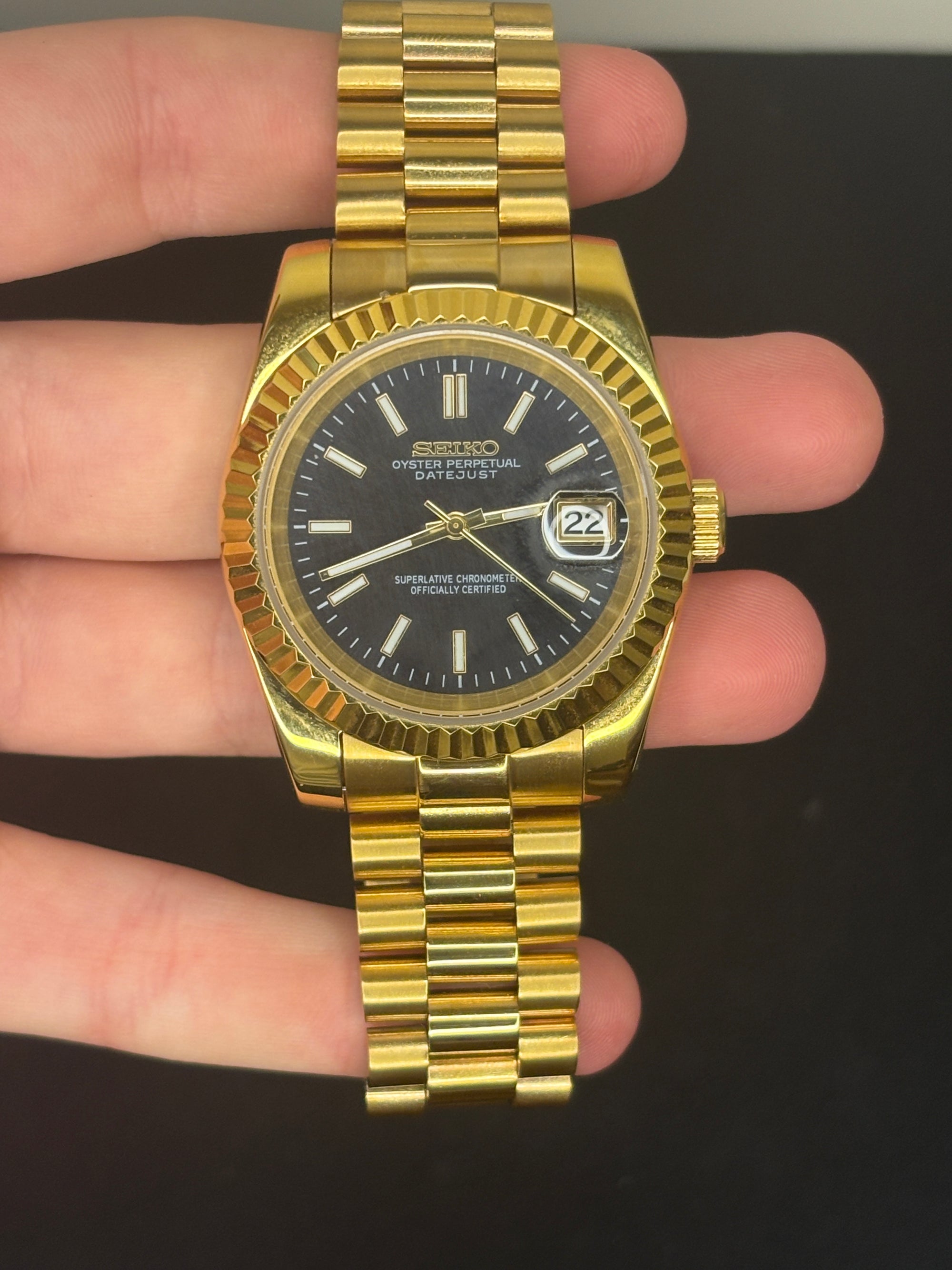 Siekojust | Black Gold