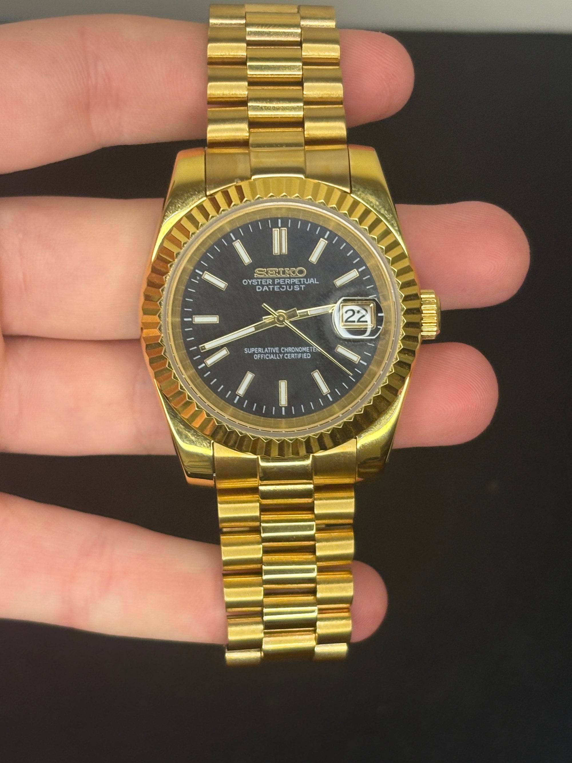 Siekojust | Black Gold