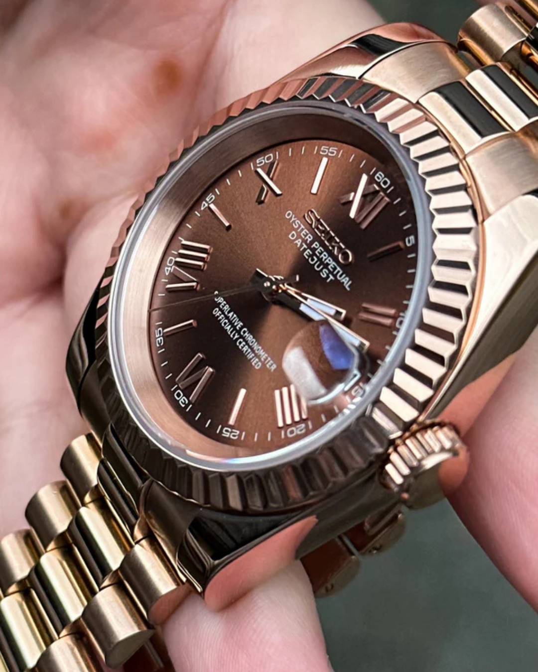 Siekojust | Two Tone Brown Roman