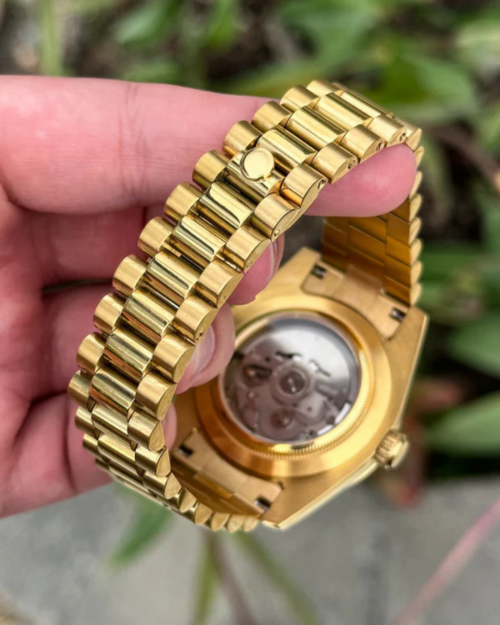 Siekojust | Gold Roman