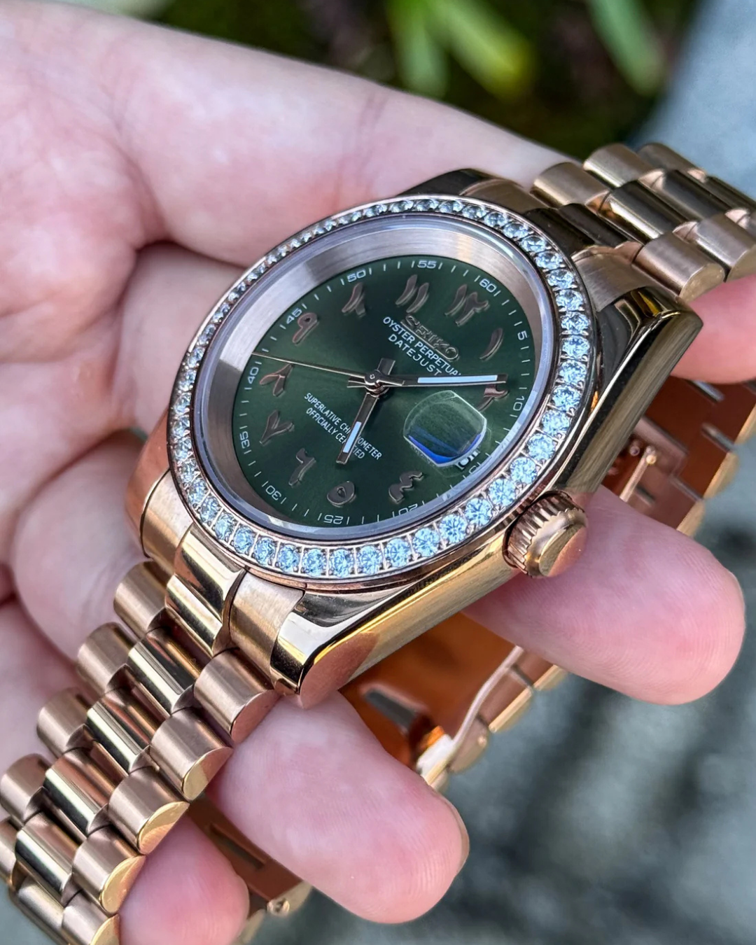 Siekojust | Rose Gold Arabic Diamond Bezel