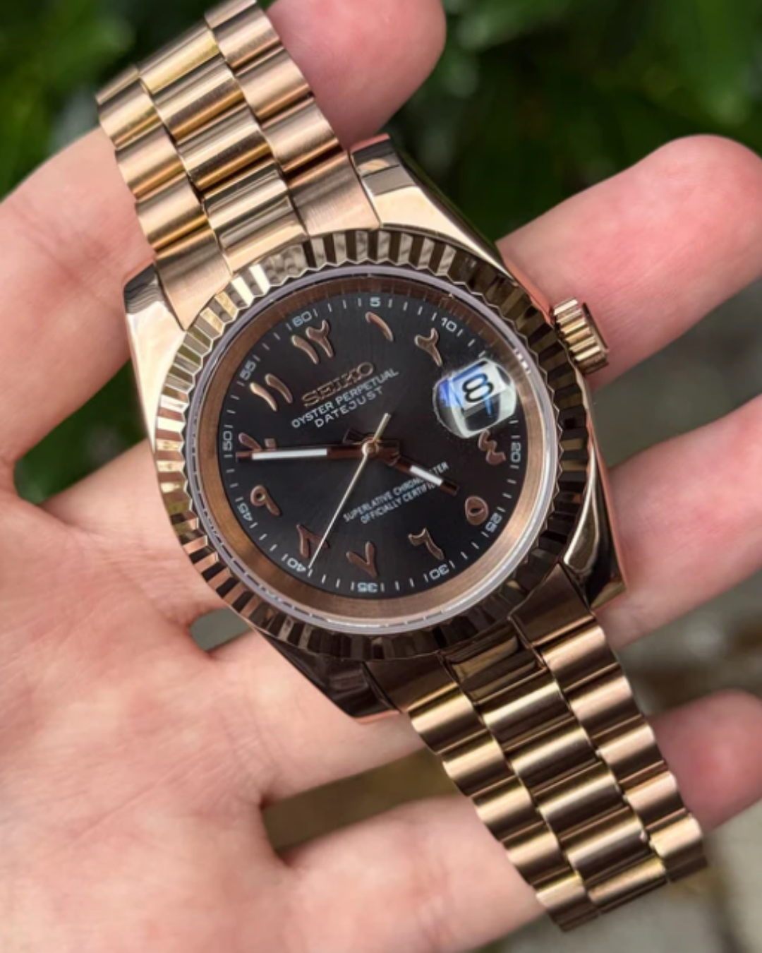 Siekojust | Rose Gold Arabic Black