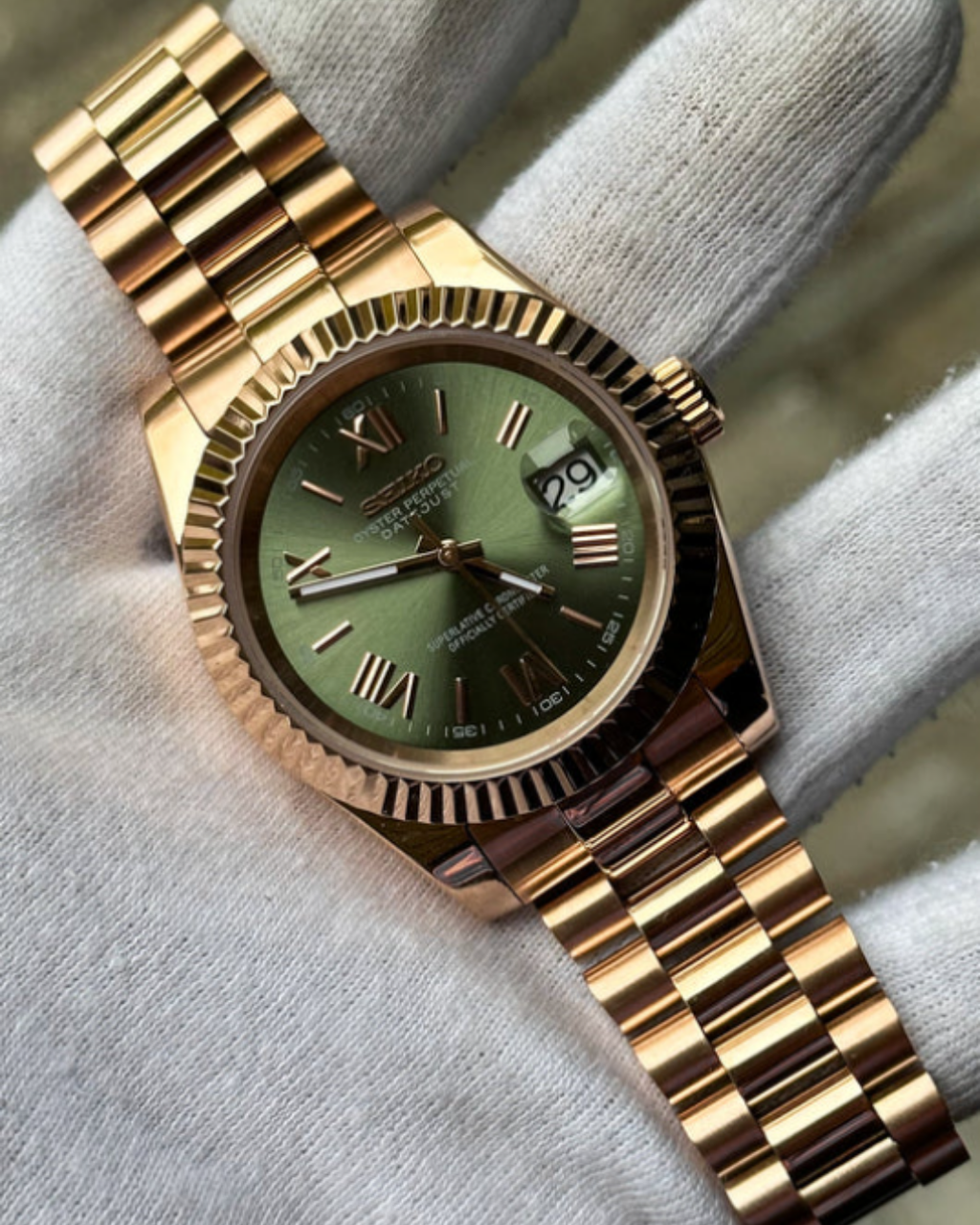 Siekojust | Rose Gold Roman Numeral